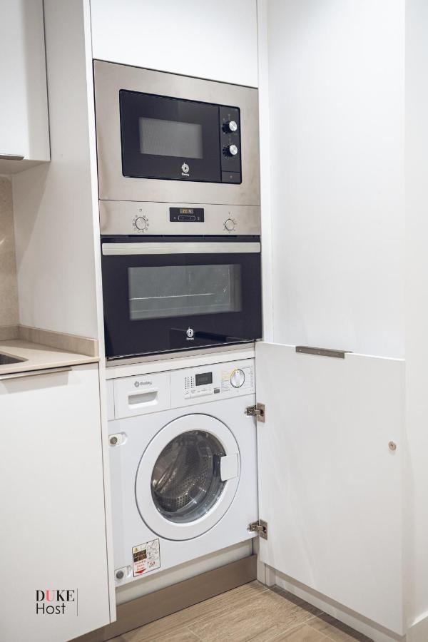 Castilla Luxury 1B Apartment Мадрид Екстериор снимка